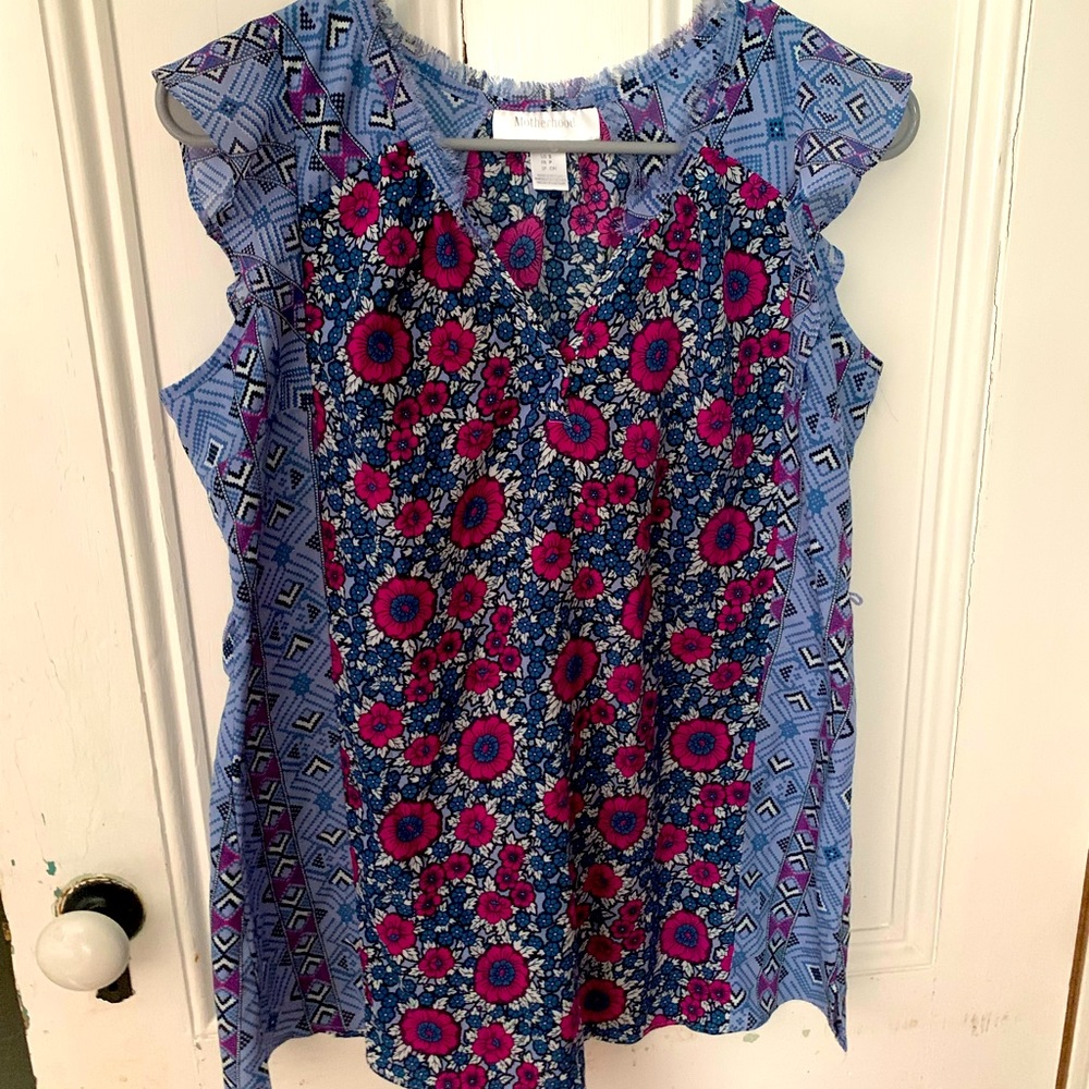 2/$20 Motherhood Maternity sleeveless blouse